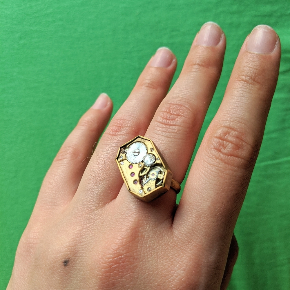 Clock wires ring (handcrafted)
